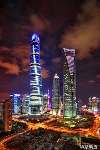  专属高端场馆，尽情享受尊贵的服务 